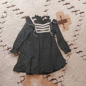 Phil and phoebe dress